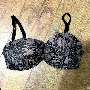 Gilligan & O’Malley favorite complete coverage bra, Size 36D